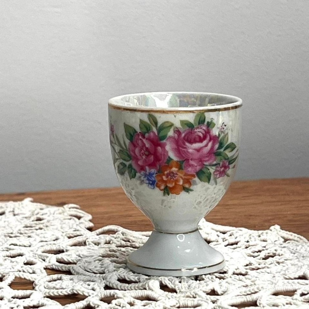 Exquisite Vintage Japanese Floral Egg Cup with Gold Trim